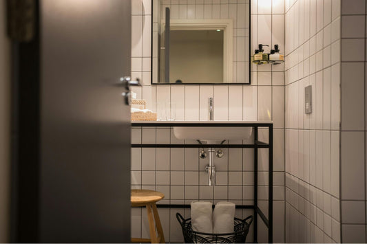 Der Glanz am Samstagabend: Meistern Sie das professionelle Styling zu Hause