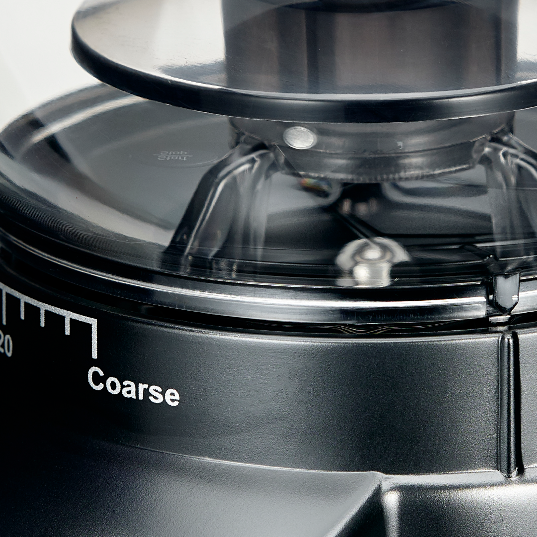 Detailaufnahme des Mahlmechanismus der Solis Scala Zero Static Kaffeemühle mit Grobmahl-Einstellung