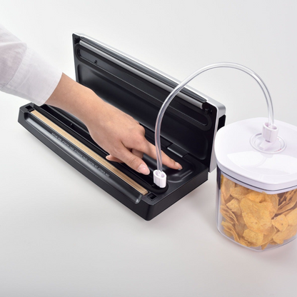 Solis Vac Smart Vakuumierer mit Vakuumierschlauch und Behälter zum Frischhalten von Chips